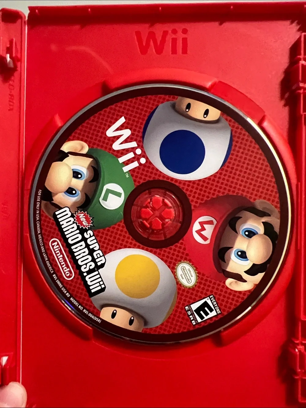 Nintendo New Super Mario Bros. Wii - Red & Multicolor Cover